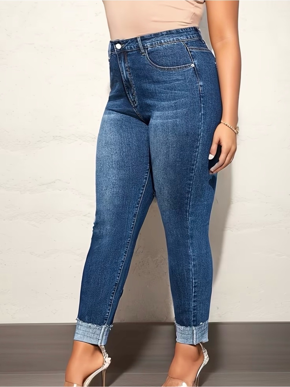 Plus Size Classic Mid-Rise Boyfriend Jeans in Blue (18) - Picture 4 of 5